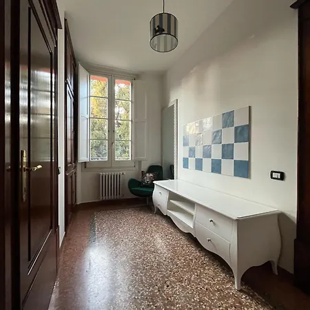 Lägenhet Saragozza Flat & Secret Garden Bologna