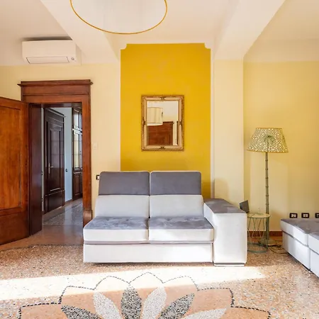 Saragozza Flat & Secret Garden *