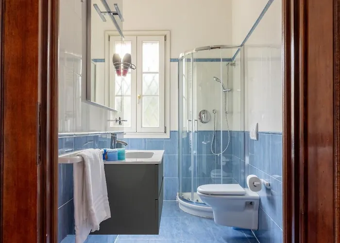 شقة Saragozza Flat & Secret Garden بولونيا