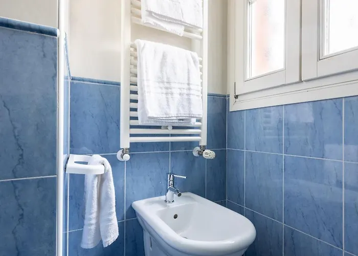 Saragozza Flat & Secret Garden شقة