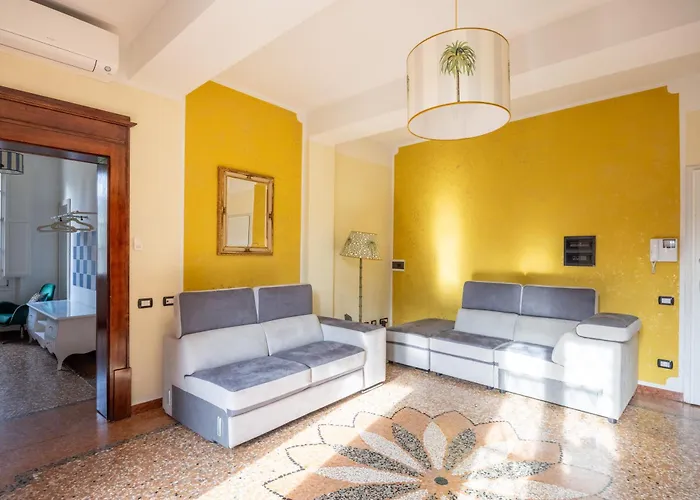 شقة Saragozza Flat & Secret Garden