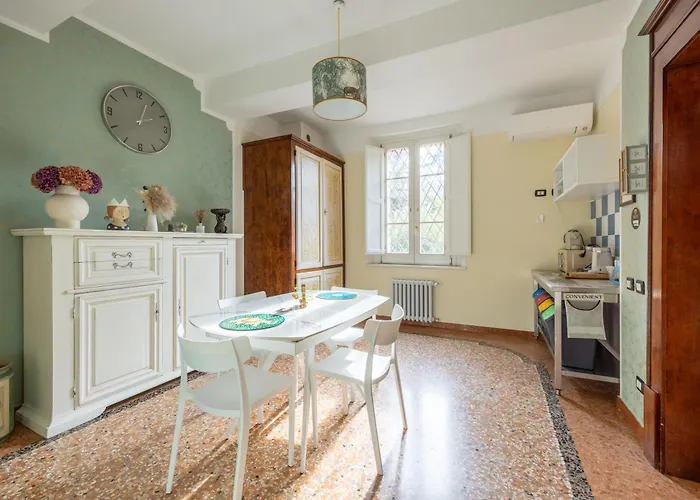 Saragozza Flat & Secret Garden