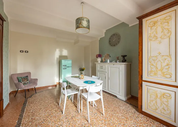 Saragozza Flat & Secret Garden شقة *