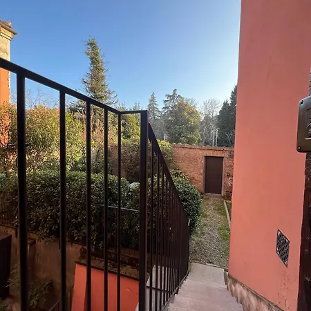 Saragozza Flat & Secret Garden Bologna