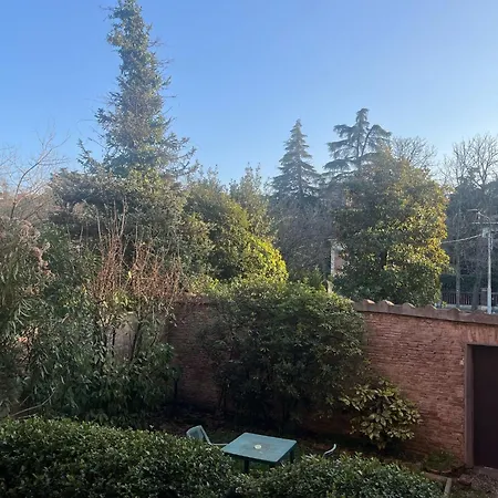 Apartment Saragozza Flat & Secret Garden